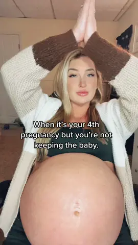 I honestly didn’t think my belly could get this big!! 🤣🤣 #surrogate #surrogacy #gestationalsurrogate #surrogatelife #firsttimesurrogate #proudsurrogate #surrogacyjourney #pregnant #pregnancy #thirdtrimester #37weeks #37weeks2dayspregnant 