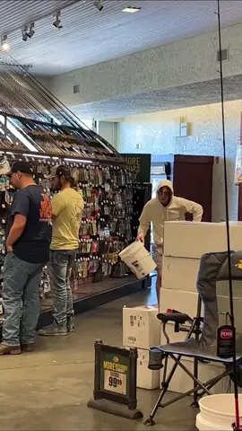 #viral #fypシ #fyp #fy #foryoupage #trynottolaugh #pranks #foryou #comedyvideo 