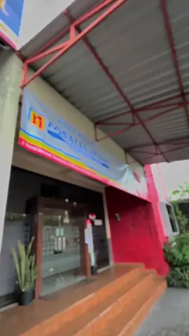 agen Rosalia indah Madiun kapten Agus Santoso #rosaliaindahmania_official #rosaliaindahofficial #pramugarirosaliaindah #rosaliaindahtransport #rosaliaindahgroup 