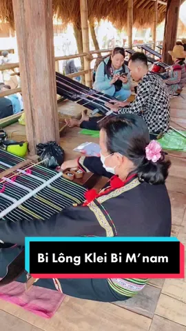 Dệt thổ cẩm truyền thồng thủ công bà con Buôn dân vẫn luôn giữ #Ede #taynguyen #daklak 