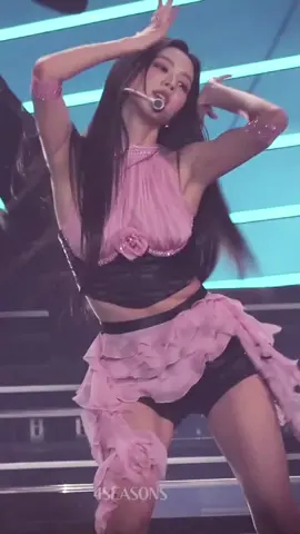 จีซูได้โปรดไว้ชีวิตบลิ้งหน่อย กลับมาขายขำเถอะนะ ร่างนี้เซ็กซี่ไม่แผ่วเลย🔥จะตายกันหมดแล้ว #JISOOatCoachellaWeek1 #BLACKPINKatCoachella #jisooblackpink #blackpink #jisoo #지수 #จีซู #coachella #jisoosooyaa #블랙핑크지수 