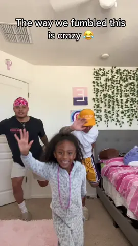 Not for the weak at all 😂😂😂 #fyp #foryou #viral #larobenz #funny #zaeway #emmali #kids #blowthisup #kidsoftiktok 
