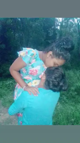 එයාගේ දොණි 👈❤️ බාබා මටයි එයාටයි ආදරේ අය ලයික් එකක් දාලා කෙමෙන්ටි එකක් දාන් යන්ට ආදරෙයි හැමොටම ❤️