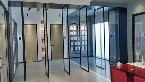 #foryou #fyp #viral #slidingdoor #foldingdoor #customwindow #aluminumwindows #windowfactory #windowsanddoors #aluminumdoors 