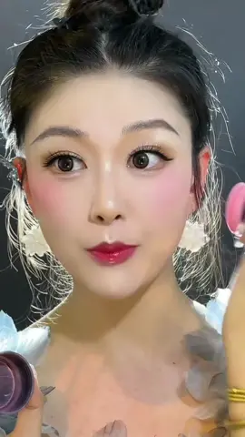 A good blush can give you a boost of energy！🌟isweeteer.com#makeup #blush #trending 