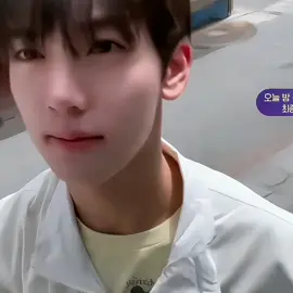 plz yujin is so cute😾🩷 #yujin #hanyujin #hanyujinzerobaseone #hanyujinedit #zerobaseone #zb1 #boysplanet #survivalshow #fyp #foryou #fypシ #kpopedits #yujineeds 