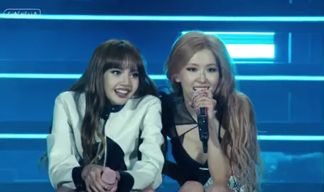 Nhỏ Rosie qua trời tây cái bật chế độ mỏ hỗn liền ha 