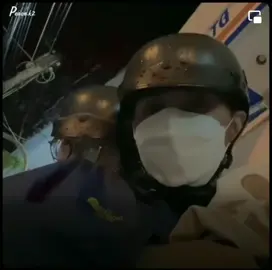 Chúng ta thường ghét mưa khi đi một mình nhưng lại thích đi dưới những cơn mưa cùng nhau 💞 #thephuong2k3 #storytìnhyêu 