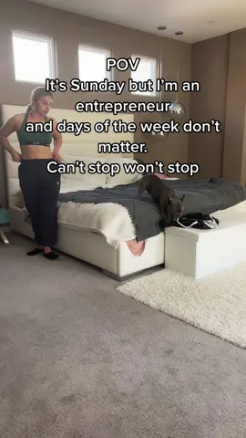 Someone save me i dont want to work anymore #fyp #viralpost #entrepreneur #sundayfunday 