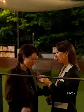 insane chemistry 🔥 2 cô diễn xuất quá xịn  #queenmaker #queenmakerkdrama #phonghau #koreandrama #kdrama #cdrama #hwangdohee #moonsori #kimheeae #phimhay #motphim #tiktok #viral #emilyta269 #fypシ #fyp #xh #xuhuong #woman #womanpower 
