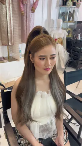 ทรงผม อารี นาแกนเด พร้อมเสริฟลูกค้าเป็นเพื่อนสาว #leelapichaya #ช่างผม #ช่างผมคนสวย #แนะนําช่างทําผม #👰🏻‍♀️🤵🏻‍♂️💐♡ #ผมสวย #เพื่อนเจ้าสาว #งานแต่ง #แต่งหน้าทําผม #สวย #คนสวย #สวยจริง #บุญบั้งไฟเดือนหก #โจ้อี้ภูวศิษฐ์ 