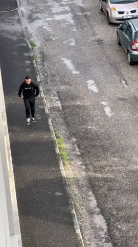 SA RÉACTION M’A TELLEMENT TOUCHÉ 🥹❤️ #couplegoals #couple #idrissetsirayah #viral #Love #coupletrend #marriedlife #prank #coupleprank 