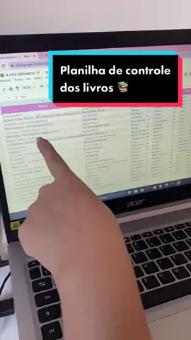 Respondendo a @larisse a planilha é bem simples de usar e o link dela está disponível lá nos destaques da rede vizinha 💖 #BookTok #BookTokBrasil #leitoresdotiktok #booktoker #organizacaodelivros #planilha #estantedelivros #catalogarlivros #catalogar #googlesheets #bookstan 