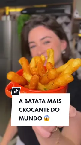 A batata mais crocante do mundo?! 😱 #batata #batatafrita #frenchfries #potato #receita #Recipe #receitasalgada #aperitivo 
