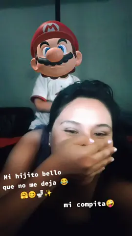 Jugando con Hugo. terrible 😊🤗🤗✨ mi compita