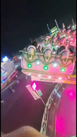 @anny_skarlet13 la gritona del vídeo JAKSJAKSJAJAJ #parquedeatracciones #fyp #españa 