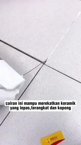 Lem keramik ampuh mengatasi keramik kopong bahkan sampe terangkat, aplikasikan sendiri ajaa .. #lem #lemkeramik #lemkeramikinstan #lemcelahkeramik #keramik #celahkeramik #xybca #fyp #beranda #xybc #lemcelahubin #celah 