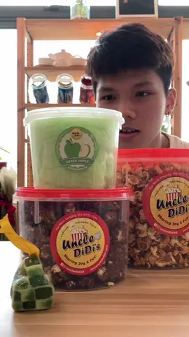 Need to satisfy that sweet tooth? Uncle Didi’s got you covered 🤤 Check out their new specialty store, now @ Hillion Mall! #popcornsg #sweettooth #sgeats #snackbreak #sgtiktok 