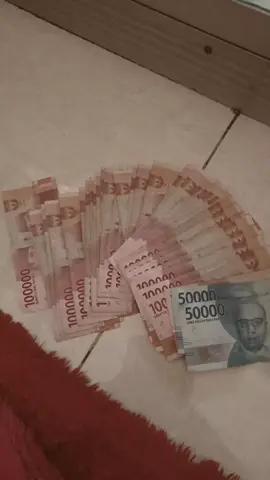 #CapCut nih buat prank temen bro#prank #uang #duit #fyp #fypforyou #fypシ #storywa 