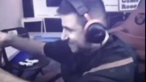 هذا وين بنحط_#fyp #fypシ #foryou #عبسي #عبسي_لديكم_لا_خوف_عليكم💪🔥 #عبسي😈🔥 #فلسطين_لبنان_سوريا_اليمن_مورتانيا #فلسطين🇵🇸 #الشعب_الصيني_ماله_حل😂😂 #الدعم_في_ذمه_الله #اكسبلورexplore 