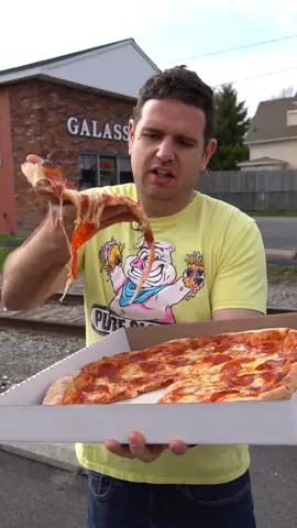 Pizza Review at Galassi’s Sub Shop #pizza #pizzareview #pizzeria #pizzalover #pizzagram #pizzatiktok #food #foodreview #Foodie #FoodLover #foodtiktok #buffalo #tonawanda #buffaloeats #buffalofoodie 