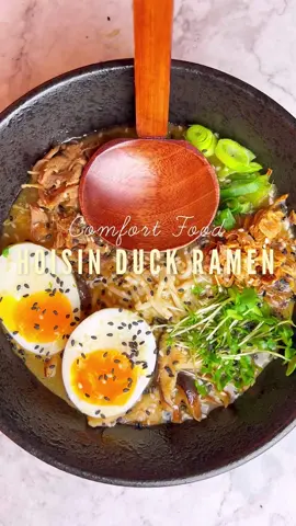 IT’S DUCKING GOOD🤤 INGREDIENTS FOR THE BROTH (serves two): -1 red onion cut into quarters  -2 Garlic Cloves peeled  -Whites of 4 spring onions  -Large thumb ginger sliced into rounds -1 tsp sesame oil -2 tbsp teriyaki sauce -bones of roasted duck legs -1l chicken broth  METHOD:  -Add all broth ingredients to a pan and let simmer for  about an hour the strain out the solids  -Serve with noodles, roasted duck legs shredded and mixed with 2 tbsp hoisin sauce, fried shiitake mushrooms, a 6 minute egg, crispy shallots, spring onion greens, cress and sesame seeds -ENJOY  #ramen #ramennoodles #ramenlover #duck #hoisinduck #hoisin #asianfood #noodles #comfortfood #asmr #soup #noodle #egg #fyp #viral 