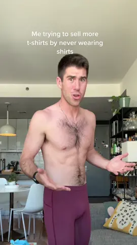 Speaking of which, check out Great Day for Runners website 😘 #greatdayforrunners #gdfr #runningapparel #marathon #racekit 