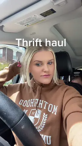 the cat tee really is my fav #thrifted #thrifting #thriftshop #clothing #goodwill 