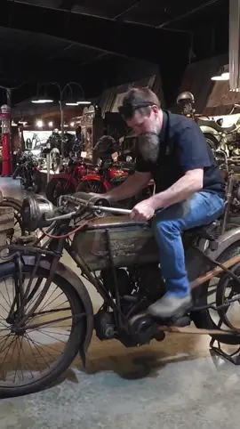 Pedal Start Motorcycle from 1912!