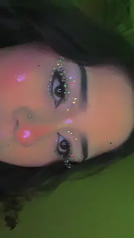 💋 #fyp #makeup #euphoriamakeup #rhinestonemakeup #mua 