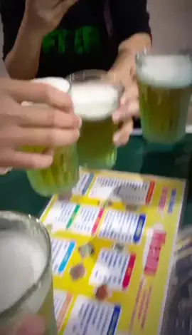 Đừng mở lòng nữa...mở bia đi 🤭     Nào vui thì mình hướng ngoại.          Còn lúc nào k vui thì mk hướng về quán nhậu ☺️☺️#chàohè 