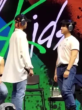 😳🤍 #straykids #foryou #hyunjin #fypシ #kpopship #changbin #changjin #fy #lovestay 
