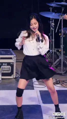 jisoo boombayah fancam  #jisooblackpink#boombayah#kpopfyp 