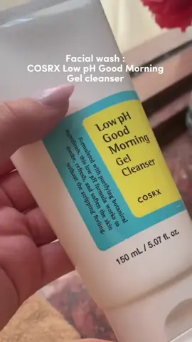 100% AUTHENTIC- COSRX LOW PH GOOD MORNING GEL CLEANSER 150MLA super gentle cleanser that’s formulated to remove makeup and other oil-based residue with a skin-happy pH of 5! Its great for your morning wash too!#kor