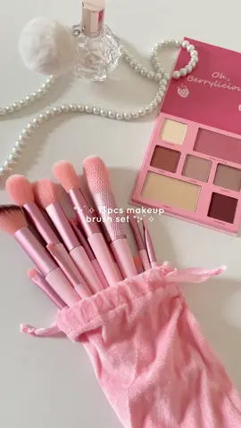 Pretty brush with affordable price. 100✨ for beginner ♡ #brush #makeupbrushes #beginnermakeup #makeupbrushset 
