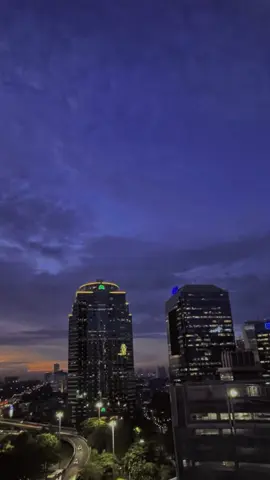 Terbang tinggi - Juicy luicy 