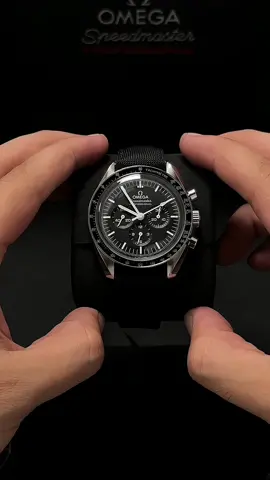 Unboxing Omega Speedmaster Professional “Moonwatch” 🌘🧑🏻‍🚀 Disponible en UniqueTimes Co. Te esperamos en nuestro showroom localizado en Manzana 40📍 Agenda tu cita para conocer ésta y todas las opciones que tenemos para ti⏱️ ✉️ DM para más Info y precios #uniquetimesco #omega #omegaspeedmaster #omegaspeedmasterpro #omegaspeedmastermoonwatch #moonwatch #nasa #inversion #reloj #relojes #omegabolivia #santacruzdelasierra #manzana40 