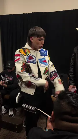 @Peso Pluma “Las Morras” Backstage Latin AMA’s Las Vegas 2023 #pesopluma #lasmorras #backstage #live #latinamas #lasvegas #corridostumbados #awards #awardshow 