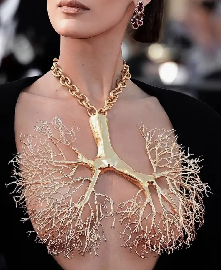 Bella Hadid in Schiaparelli Couture at the “Tre Piani” Premiere - Festival de Cannes 2021  #bellahadid #schiaparelli #couture #cannes #masterpiece 