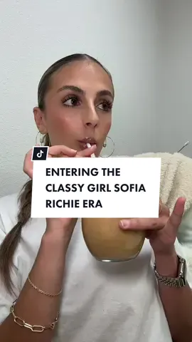 i don’t have my glass straws with me today please dont come for me😌✋🏼 #richgirlaesthetic #sofiarichie #beingclassy 