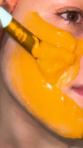 Homemade carrot 🥕 face 🧑 mask 🎭 this mask can be used by young and old Follow for more tips. #tips⭐tricks #face🧑mask #snow👰white 