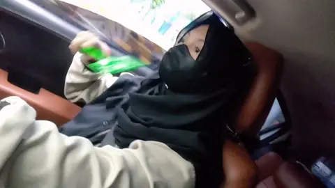 cewek mandiri itu, lagi sama suami tetap aja nyetir sendiri, wkwk #fyp #xyzbca #uphiklz1199 #ceweknyetirmobil #lebaran2023 #liburandibogor #jedagjedug 