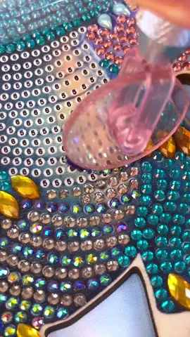 Shiny belly #diamondpainting #asmr 
