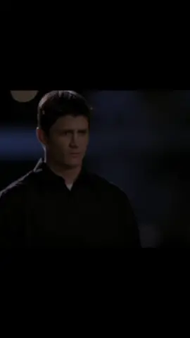 This scene broke my heart for nathan❤️‍🩹when haley left and he did everything for her #onetreehill #fyp #episode #Season1 #favcouple #friends #highschool 
