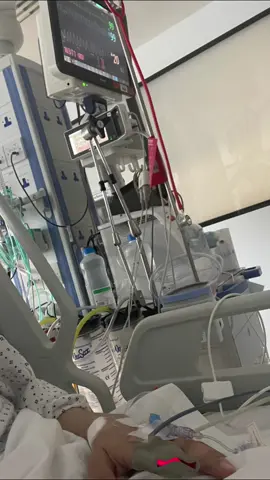 ‏رحلة علاجي برا السعودية 💔