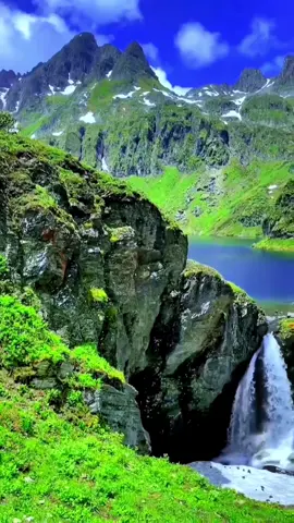 It took a long walk to see this beautiful scenery#scenery #nature #spring #beautifull #beauty #foryou #fyp #f 