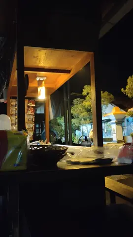 angkringan #storywavibesmalam #storymalamhari #vibesmalamhari #storydicafe #zonamalam #vibesngopimalam #randommalam #cinematiccafe #storykopiaesthetic #videoaestheticcafe #mentahannongkrong #storykopihitam #suasanakopi #capcuttemplate 