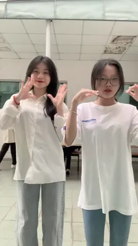 Bị ghiền bài nàyy dc: @🧸 Hoàng Lan Anh 🧸 #dqn #TikTokDanceVN 