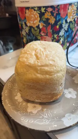 the best SANDWHICH bread. lemme know if you want a recipe. this is going to be a breadmaking account😂 #fyp #breadmaking #breadmaker #sandwhich 