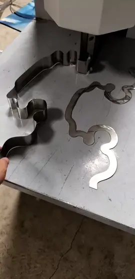 Decorative metal customized by your requirement#metalwork #artmetalsculpture